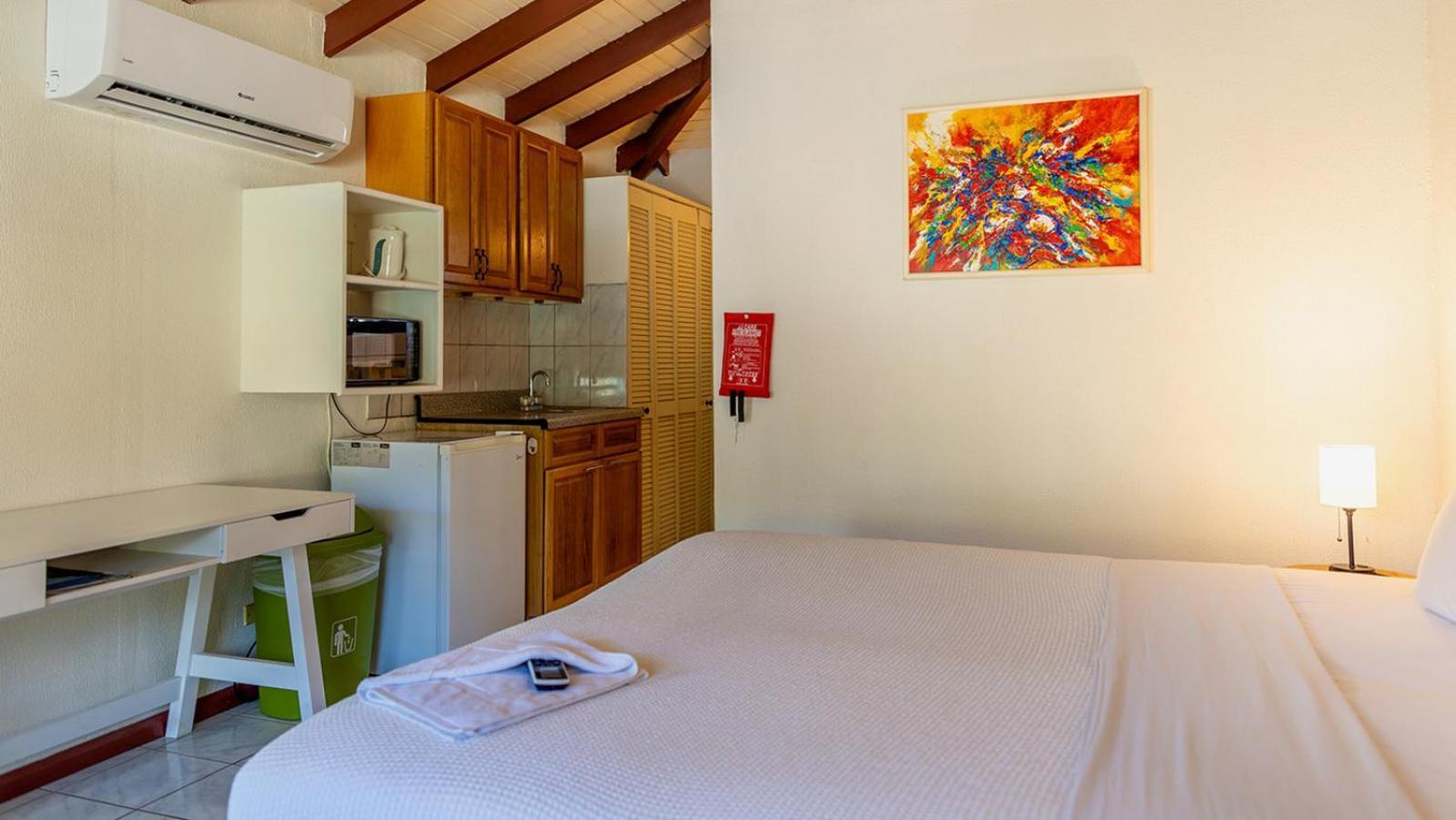 Talk Of The Town Inn & Suites - St Eustatius Oranjestad  Luaran gambar